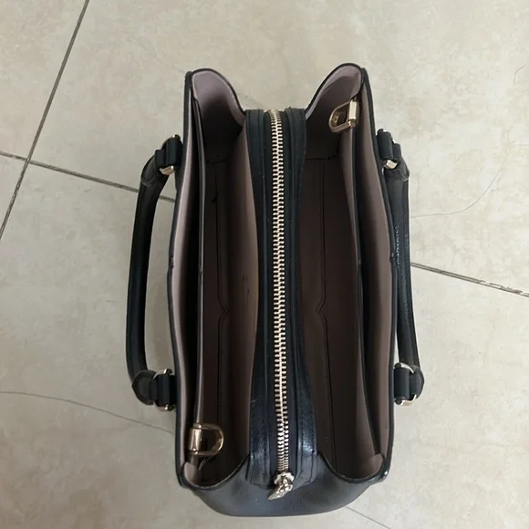 Kate Spade Handbag - Picture 4 of 9